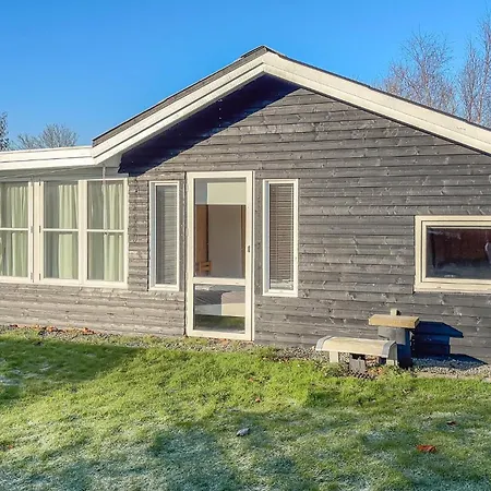 Ferienhaus 2 Bedroom Gorgeous In V *