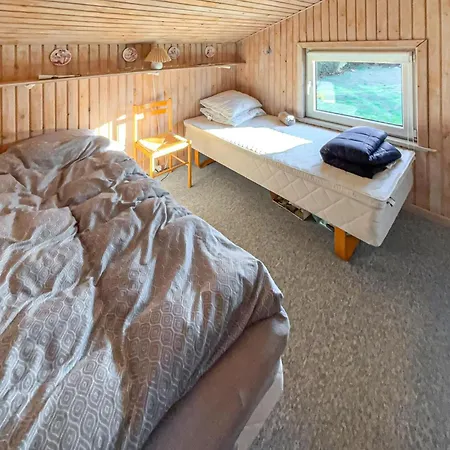 Prázdninový dům 2 Bedroom Gorgeous In V *