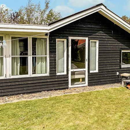 2 Bedroom Gorgeous In V