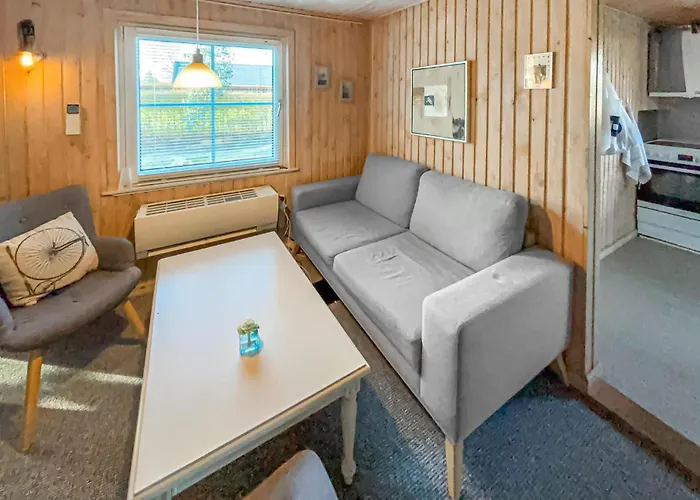 Ferienhaus 2 Bedroom Gorgeous In V *